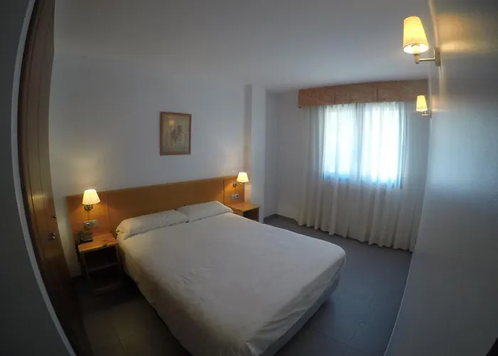 Apartamentos Turisticos Roc Del Castell